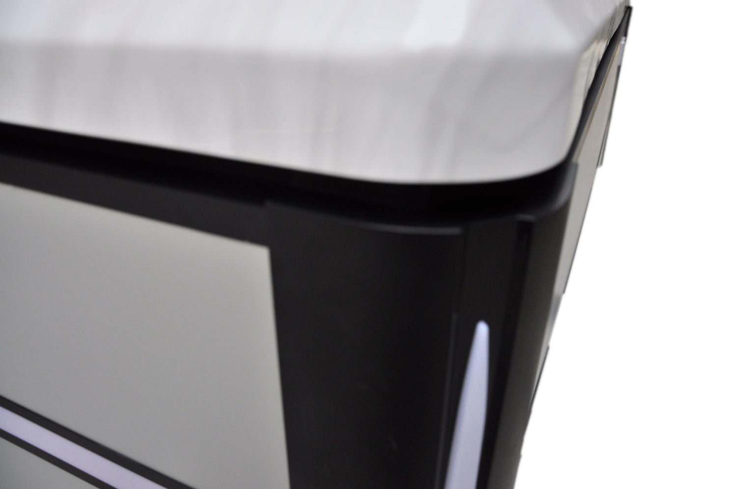 LAXspa 6 - Whirlpool für 6 Personen mit 1 Liege.