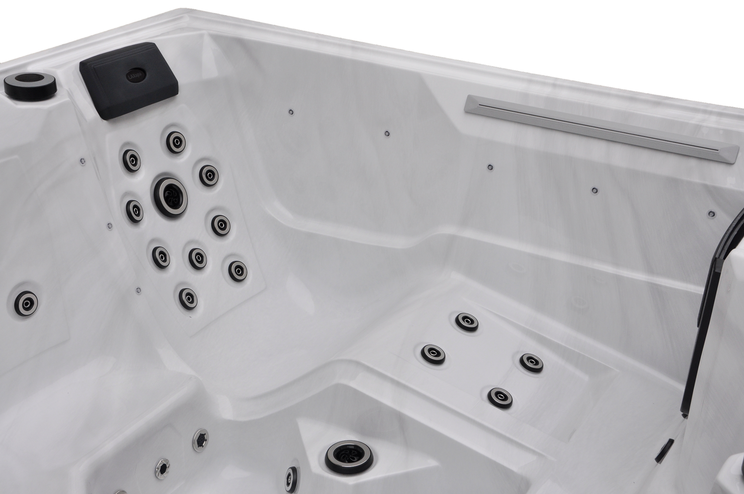 LAXspa 6 - Whirlpool für 6 Personen mit 1 Liege.