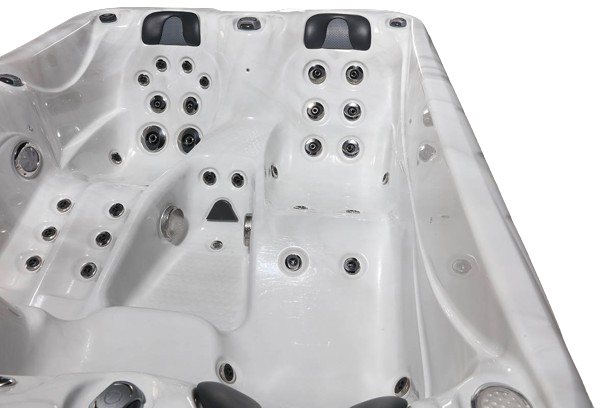 LAXspa light 4 - Whirlpool für 4 Personen mit 2 Liegen